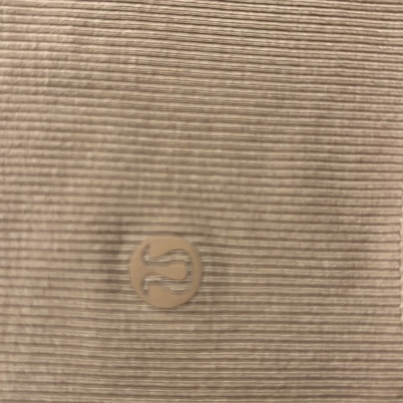 lulu lemon yoga top - Picture 3 of 3